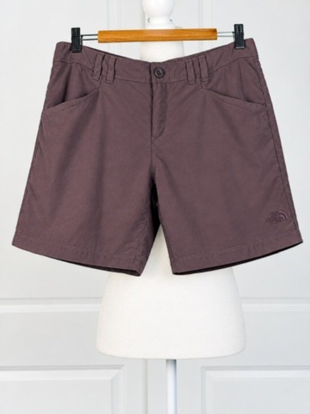 THE NORTH FACE Women’s Outdoor Utility Hiking Shorts, Taupe/Plum, Women's Size 8